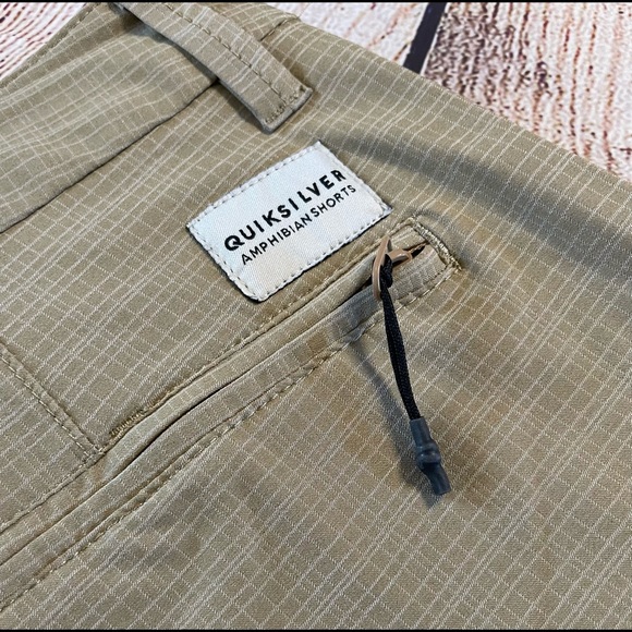 EUC Men’s sz30 Quiksilver Amphibian Hybrid Shorts - Picture 6 of 6